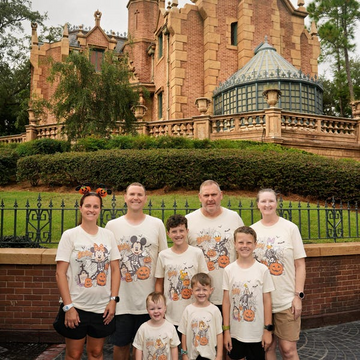Where Can I Find Disney Shirts A Complete Guide for Disney Families and Travelers